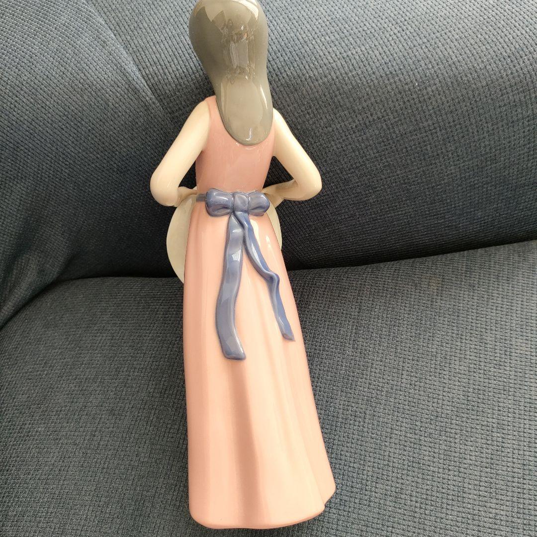 少女像 帽子を持つ 陶器製 置物、LIADRO - メルカリ