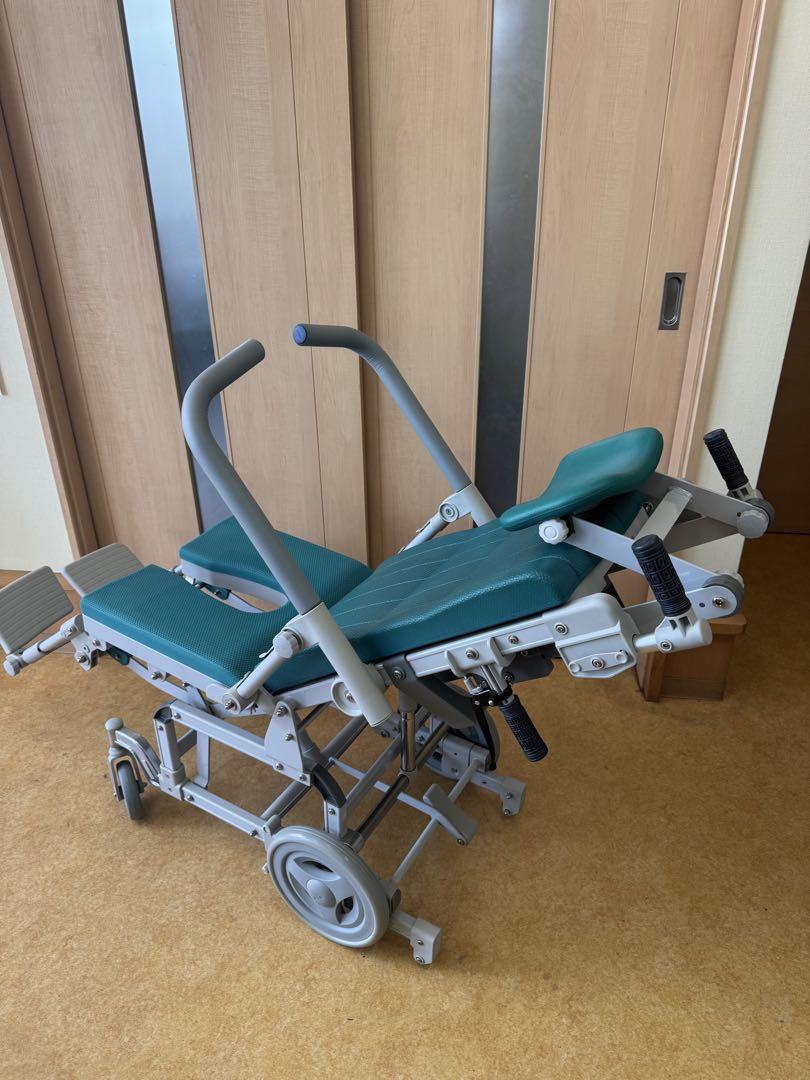 【ウチエ】 未使用品★シャワー車椅子 U型シート 入浴用車椅子 HNJ024