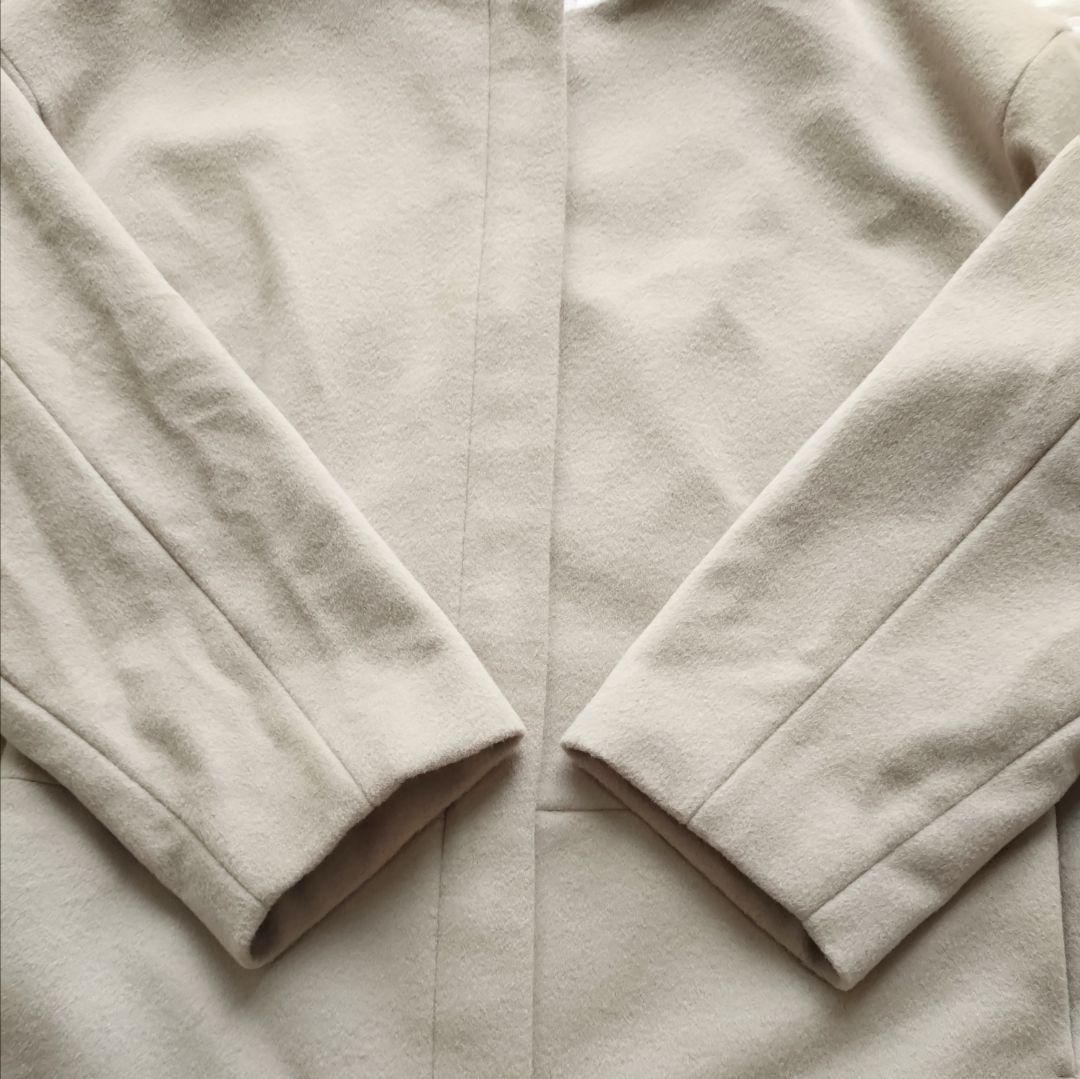 新品タグ付き UNTITLED ノーカラーコート カシミヤ混 42 新品タグ付き UNTITLED ノーカラーコート カシミヤ混 42