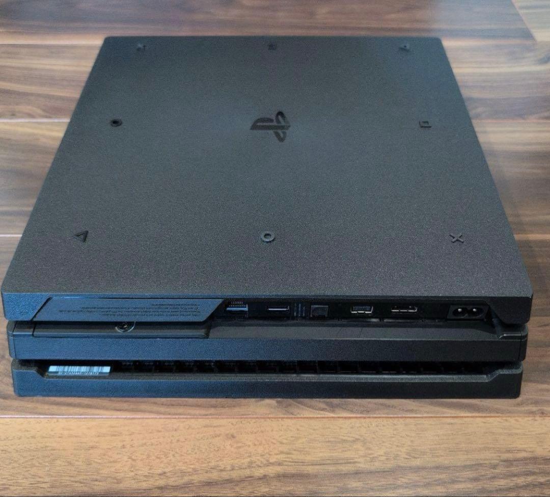 PlayStation4proやや傷や汚れあり