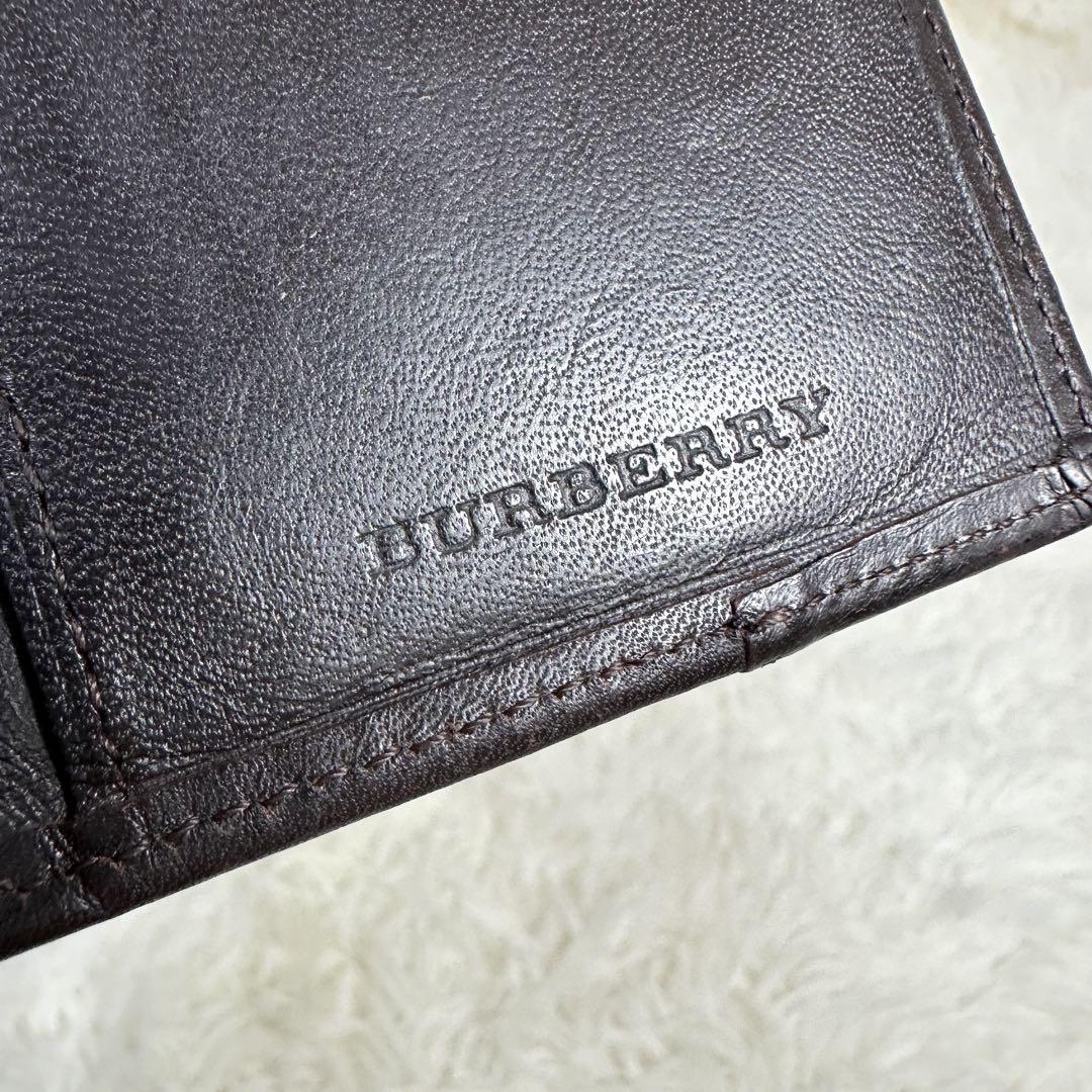 Burberry バーバリー　ノバチェック柄　がま口　二つ折り財布