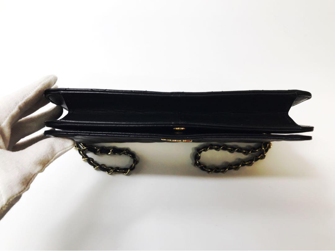 CHANEL シャネル　チェーンショルダー