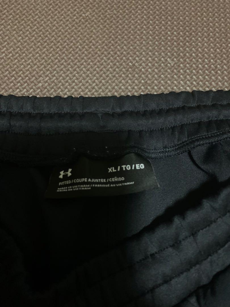 Under Armour ハイブリッドパーカー　サイズXL