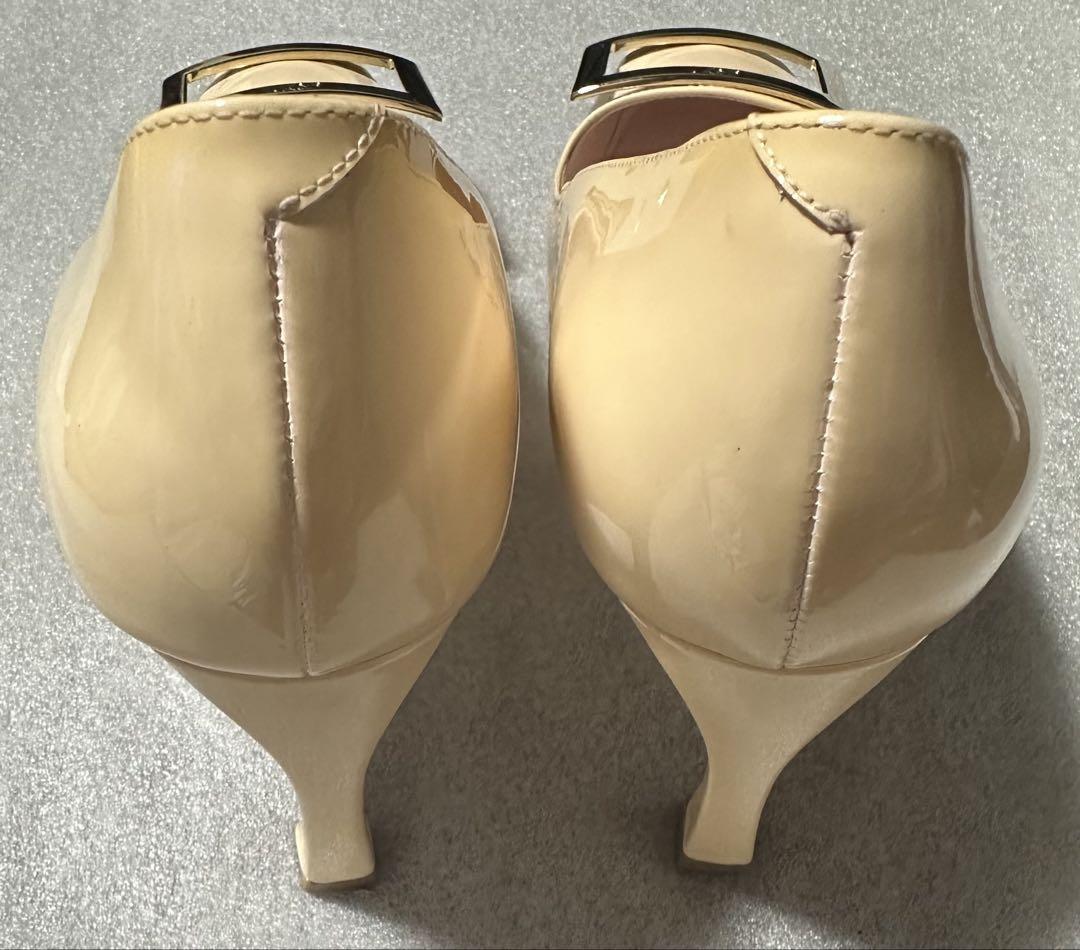 RogerVivierロジェヴィヴィエバックル パンプス レザーピンク/ベージュ