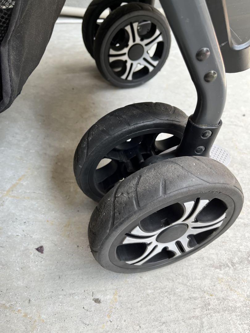 【送料込み】KATOJIカトージ 縦型 2人乗りベビーカー二人でゴー