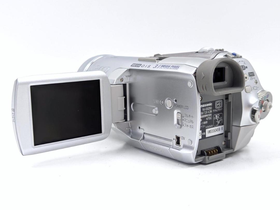 miniDVのダビングに Panasonic ビデオカメラ NV-GS250 1
