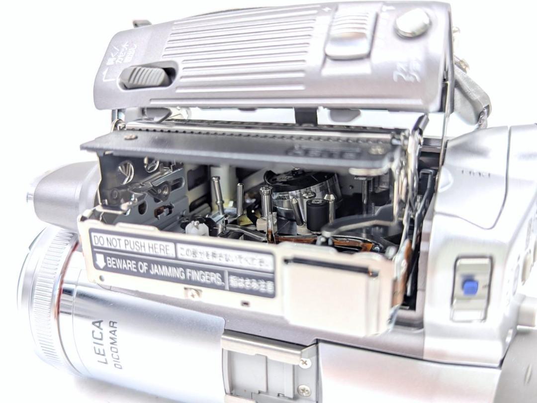 miniDVのダビングに Panasonic ビデオカメラ NV-GS250 1