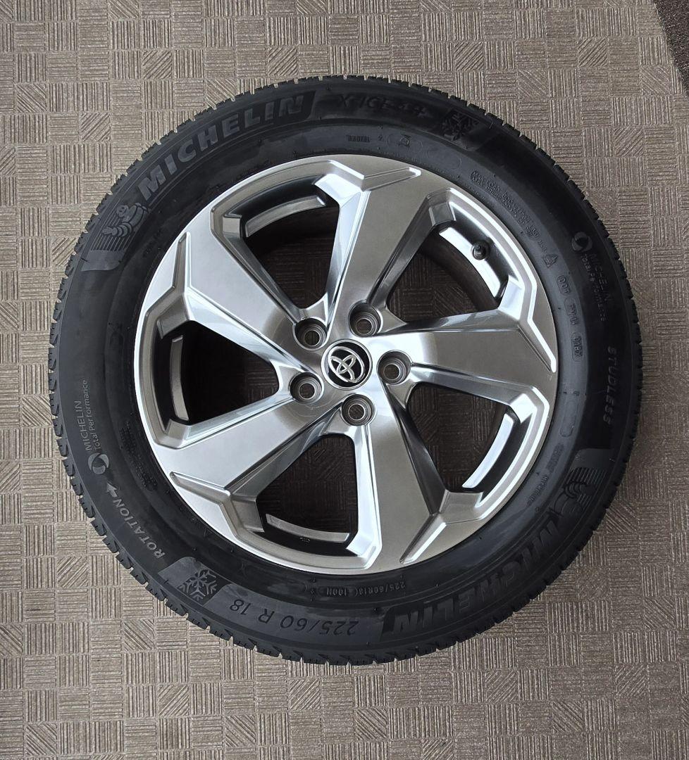 トヨタ 225/60 R18 ミシュラン X-ICE スタッドレス
