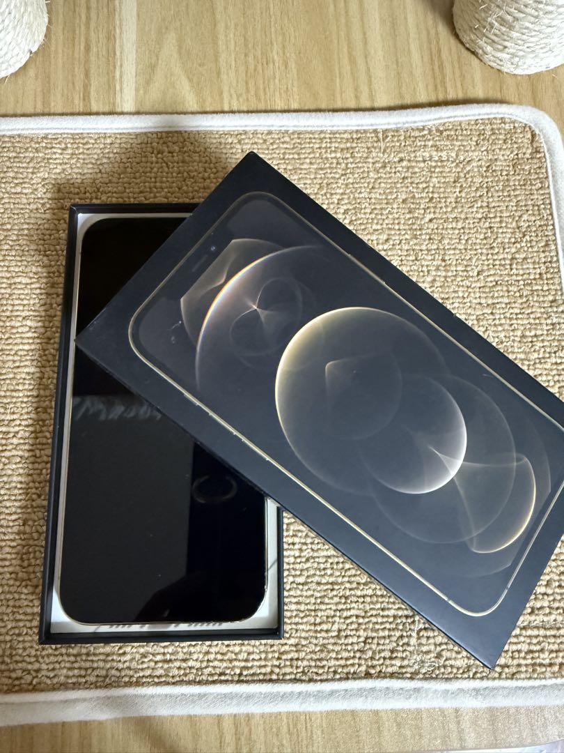 Apple iPhone 12 ProMaxゴールド 本体