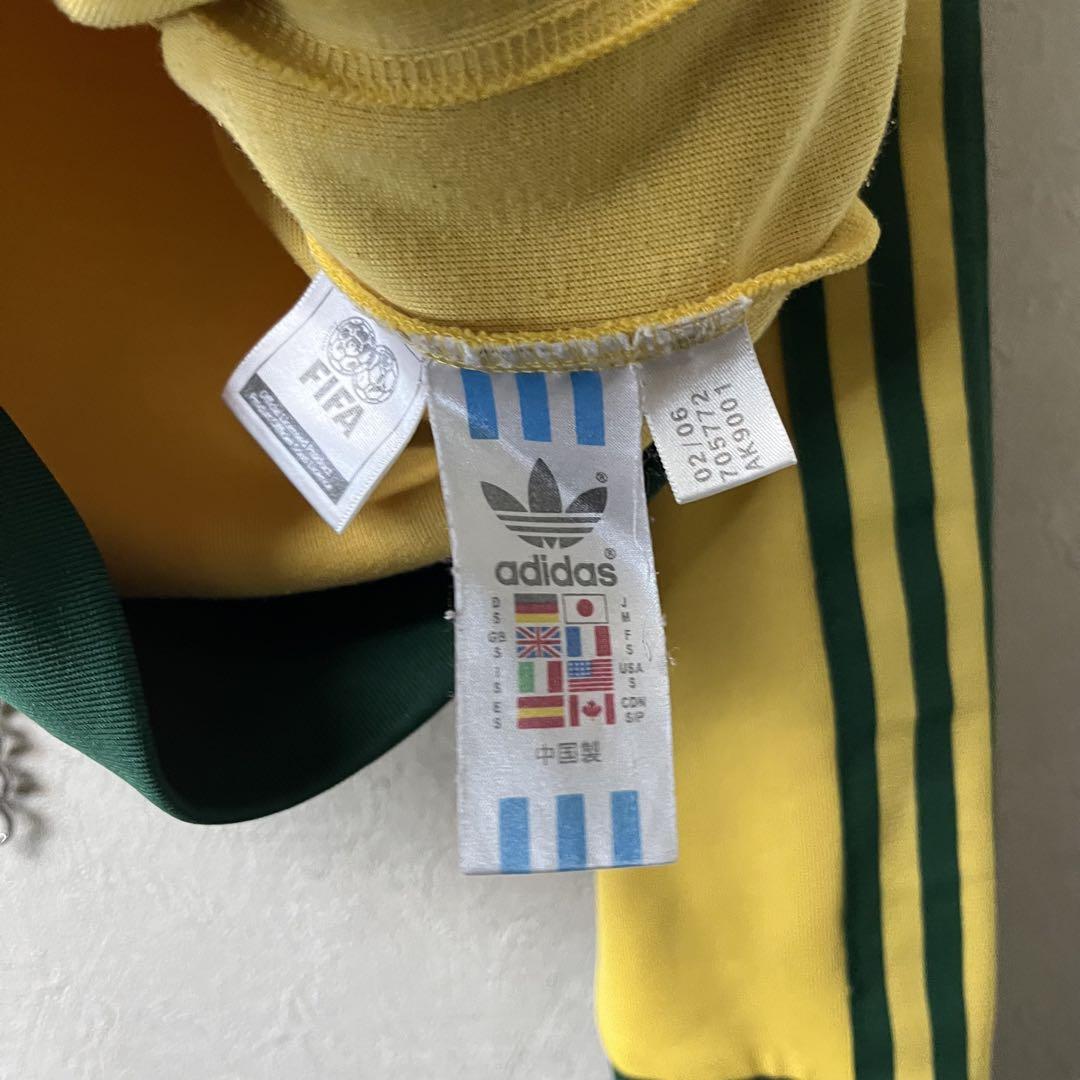 adidasアディダス　サッカー　ブラジル代表　トラックジャケット　ジャージ古着