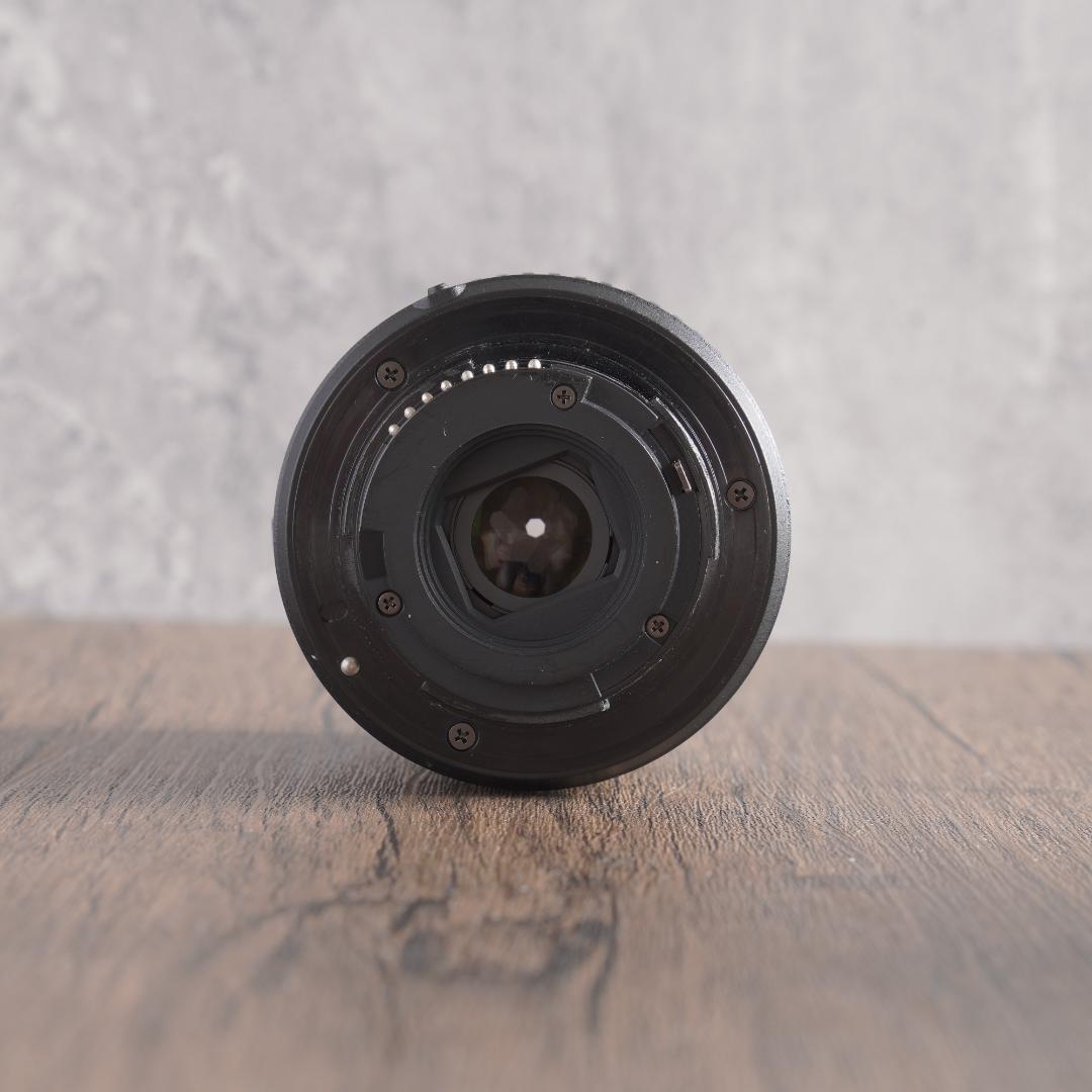 ✨美品✨Wi-Fi転送OK✨自撮りも楽々✨Nikon D5600　761-1 WiFi転送機能搭載 画面回転 自撮りOK Nikon D5600 レンズキット