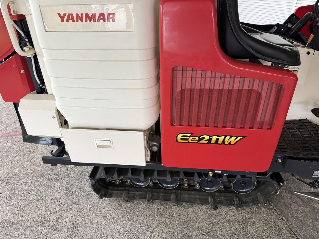 コンバイン　ヤンマー　Ee211w 使用時間80h 田んぼ　米