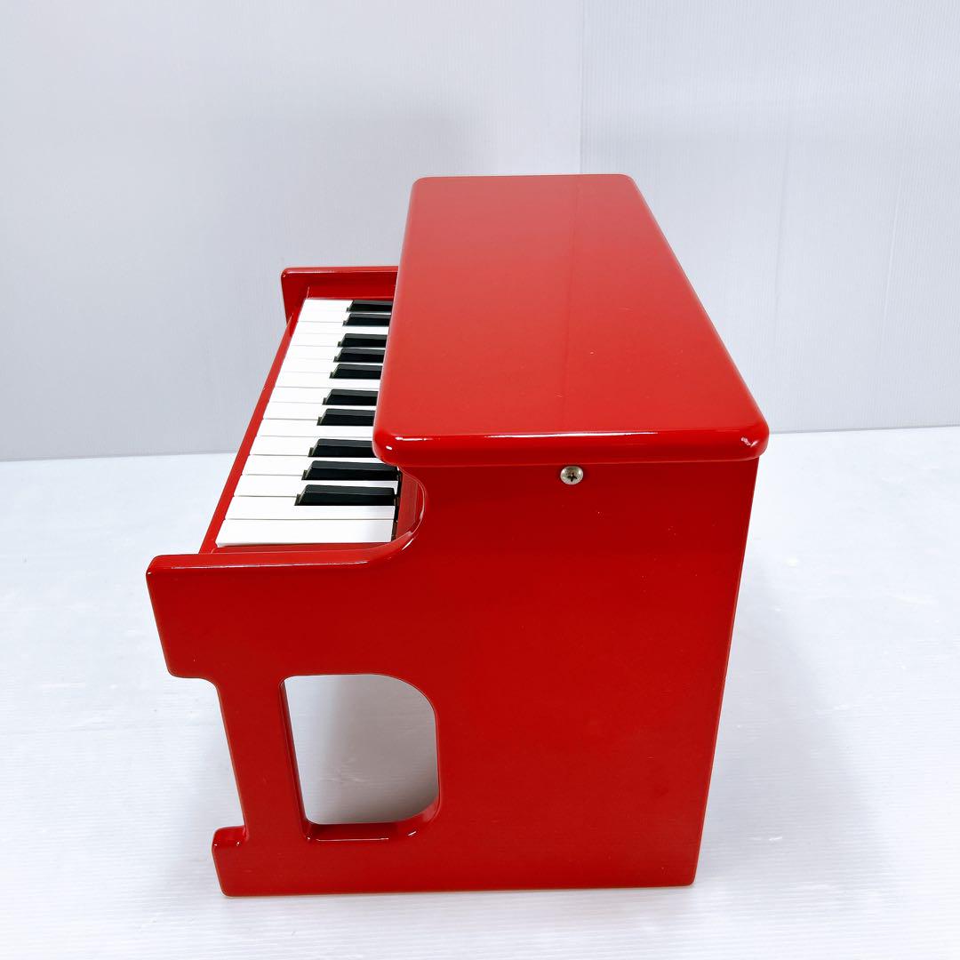 KORG Tiny Piano レッド ミニピアノ Korg tinyPiano Digital Toy Piano - Red | Sweetwater