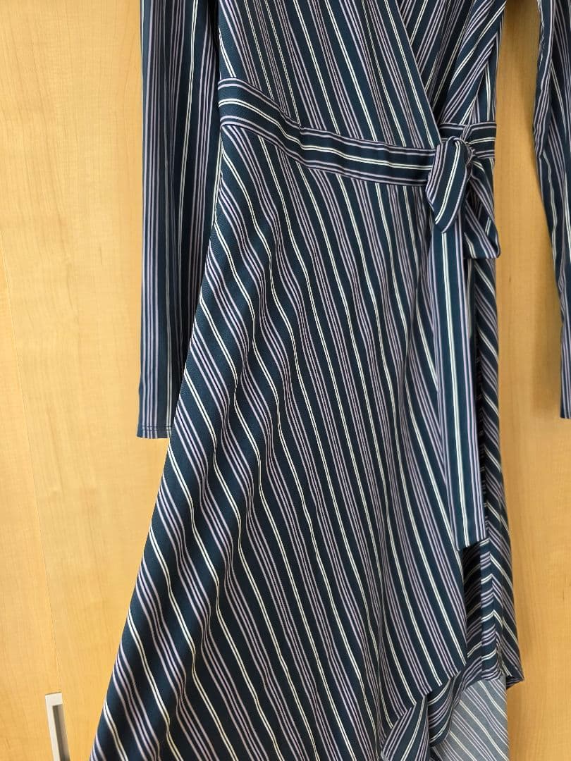 BCBGMAXAZRIA 長袖ラップワンピース ストライプサイズS ネイビー