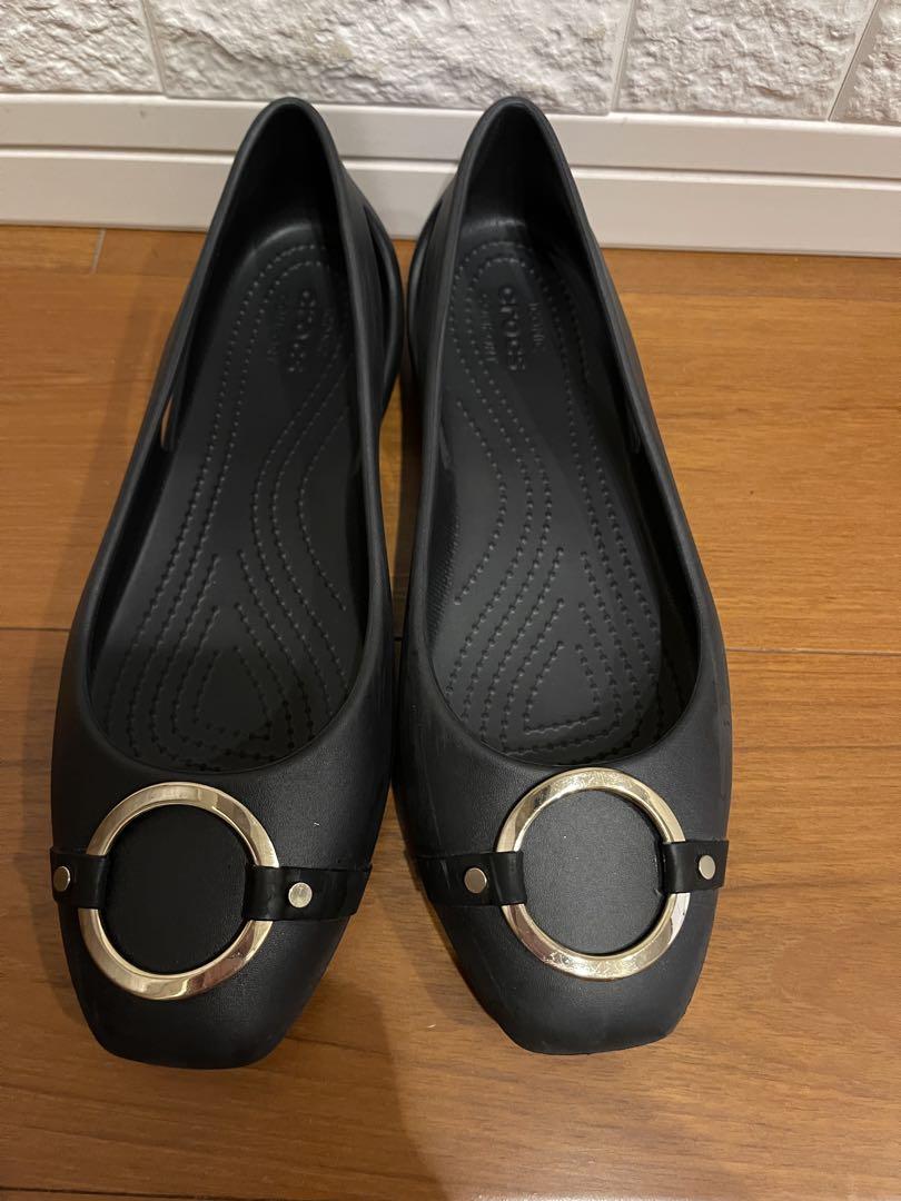crocs スローン エンベリッシュド フラット ブラック　パンプス