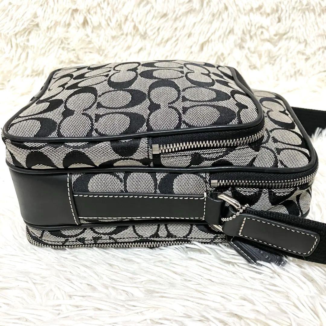 【未使用級】COACH キャンバス クロスボディ シグネチャーPVCレザー