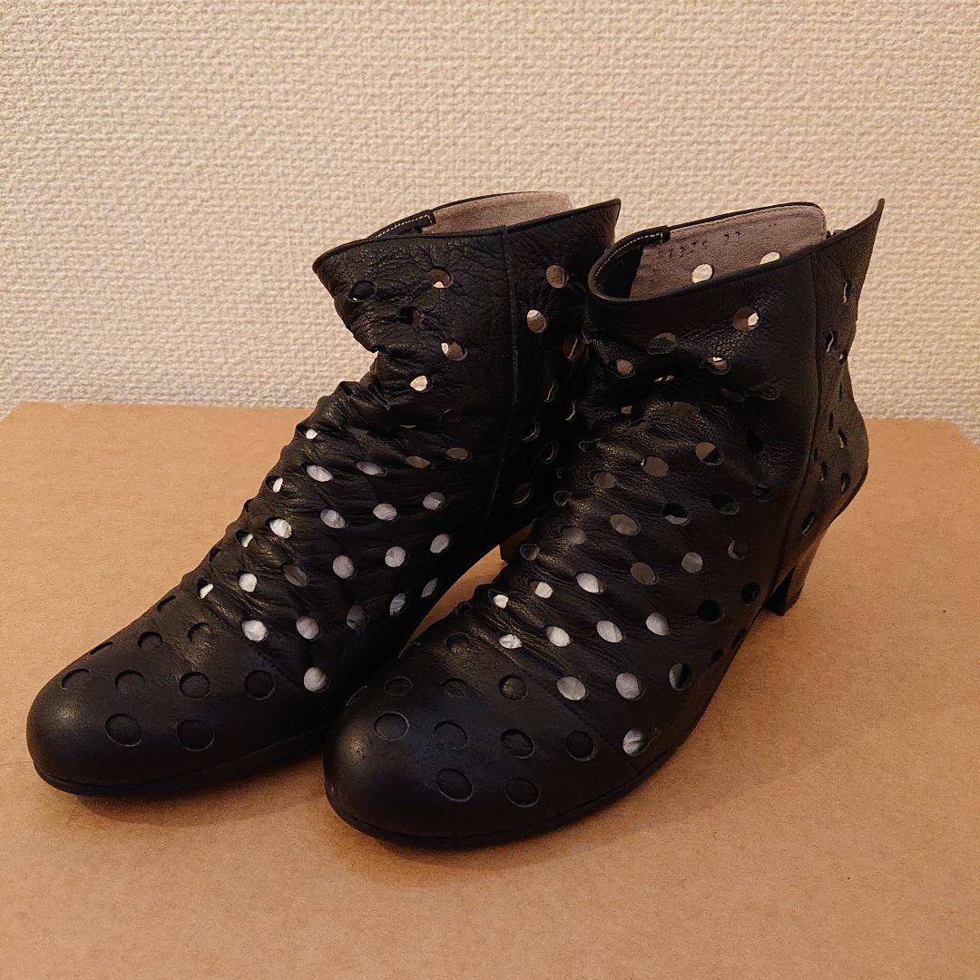 mutta ブラック レザー ブーツ 【未使用に近い】ムータ
