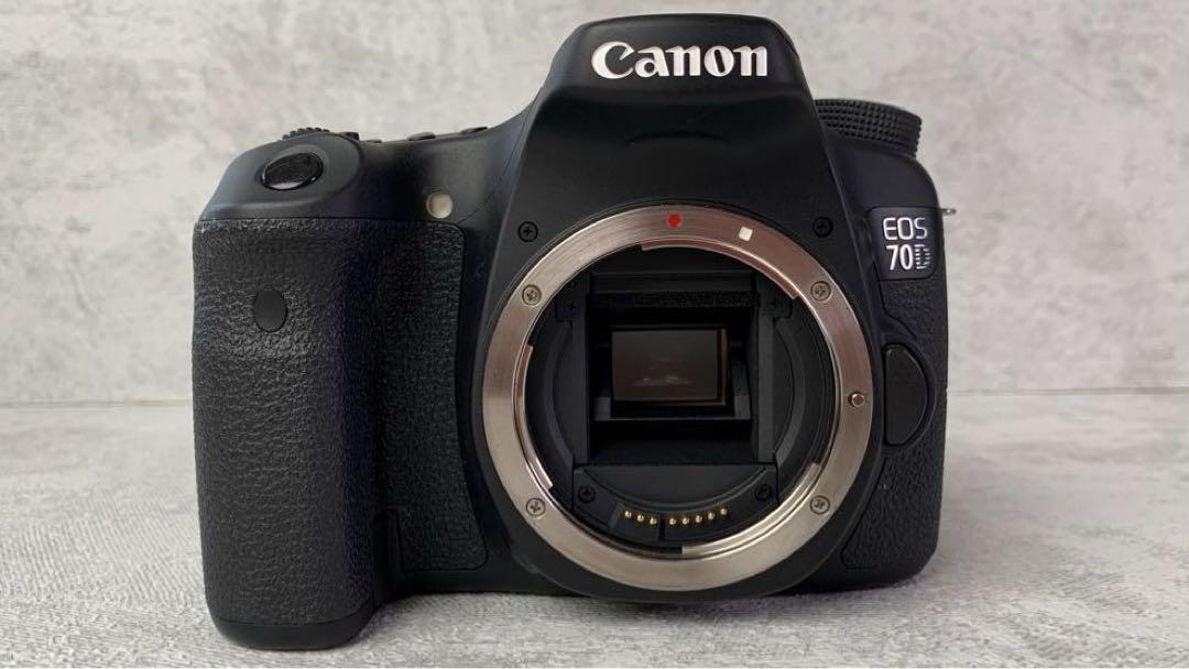 ジャンク CANON EOS 70D キヤノン ボディのみ