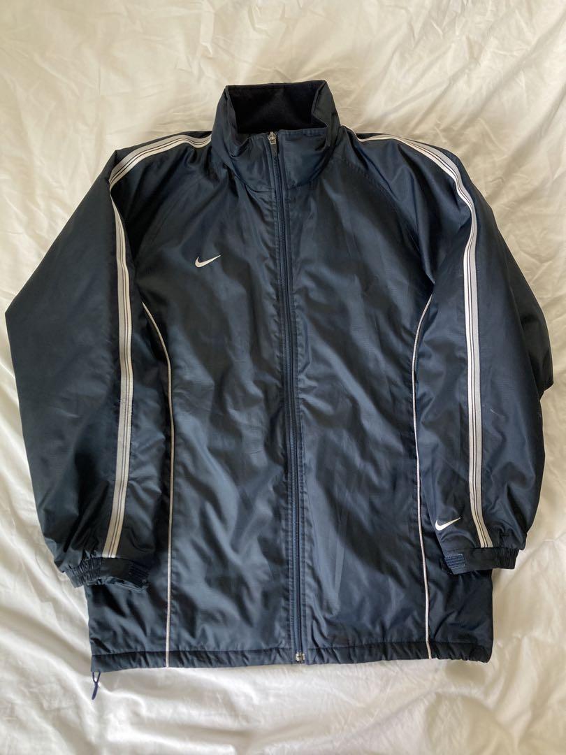 NIKE ナイロンジャケット　裏　キルティング　ネイビー