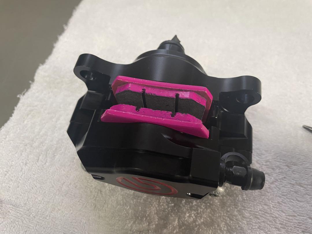 ブレーキキャリパー CNC 84mm