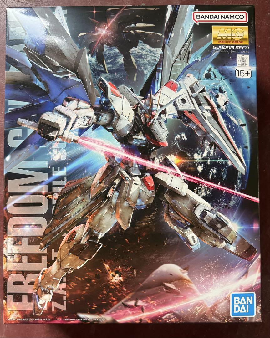 新品未開封 MG フリーダムガンダム バンダイ