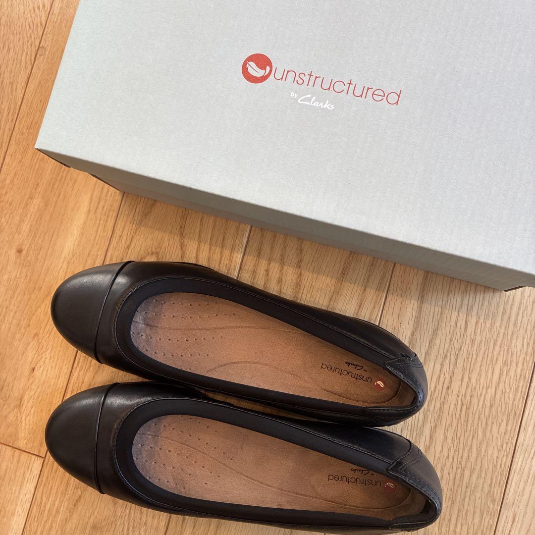 きなこもち。 Clarks un structured フラット シューズ きなこもち。様専用 Clarks un structured フラット シューズ