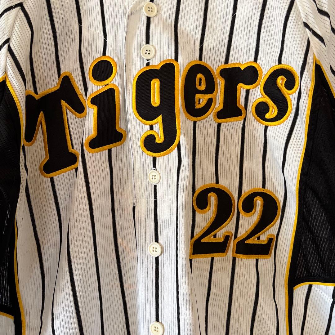 阪神タイガース レプリカユニフォーム 藤川監督 藤川球児 大きめMサイズ 阪神タイガース レプリカユニフォーム 藤川監督 藤川球児 大きめMサイズ