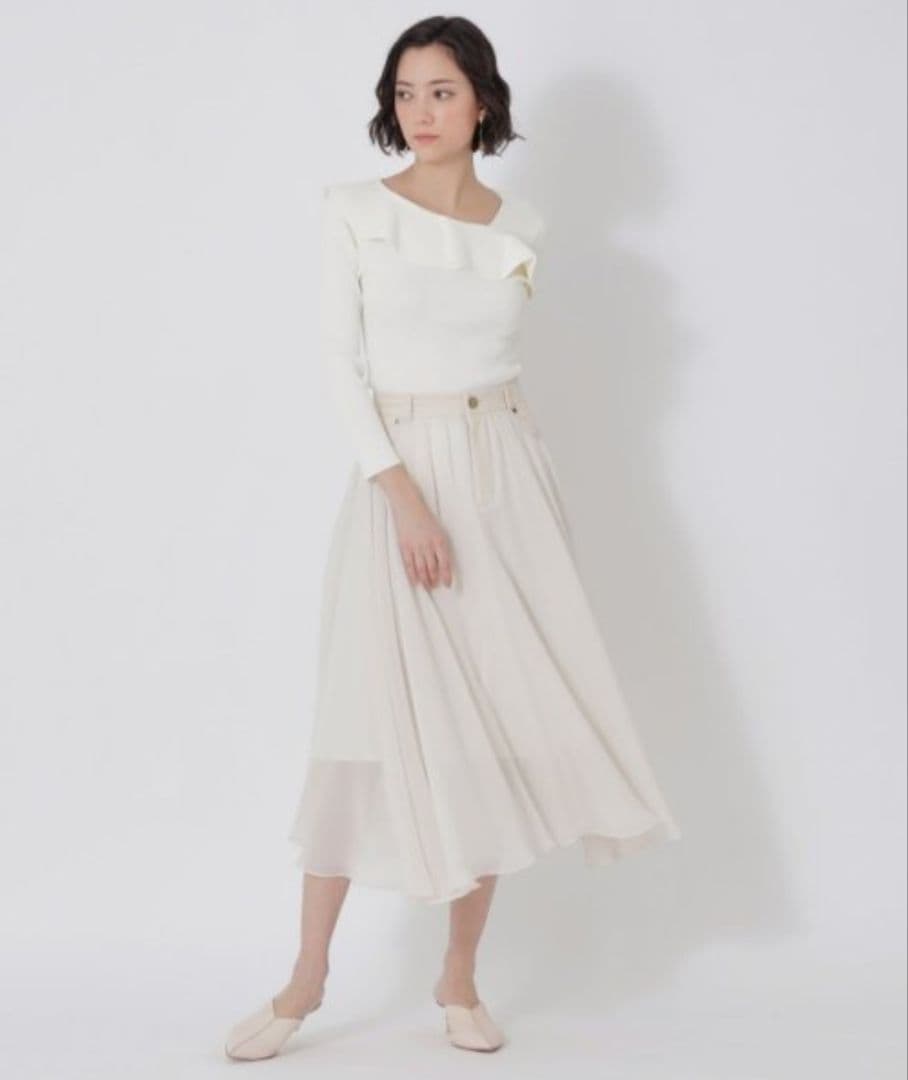 ■美品 EPOCA La maglia アシンメトリー フリルニットプルオーバー