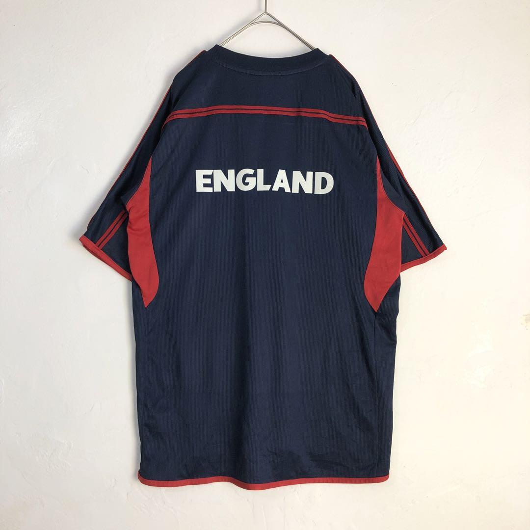 サッカー 紺