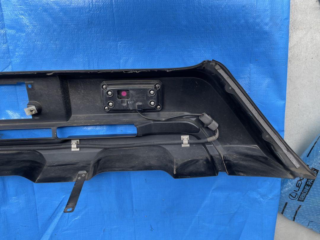 中古傷あり　ハイエース4型　TRDスポイラー LED付　フロント　バンパーガード