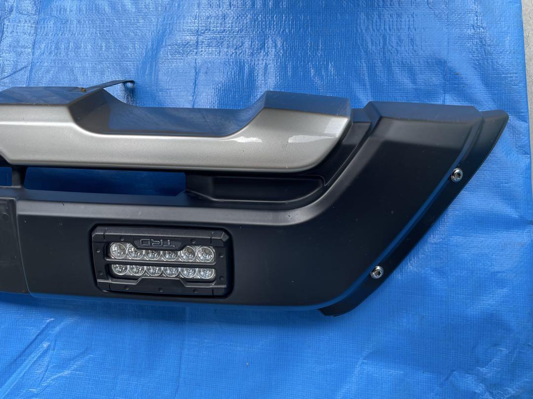 中古傷あり　ハイエース4型　TRDスポイラー LED付　フロント　バンパーガード