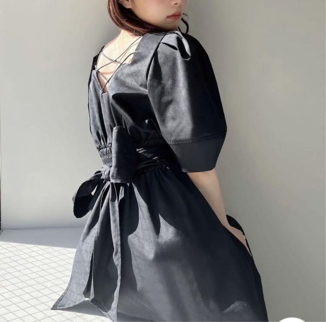 【新品】リゼクシー　ウエストクロスフレアワンピース