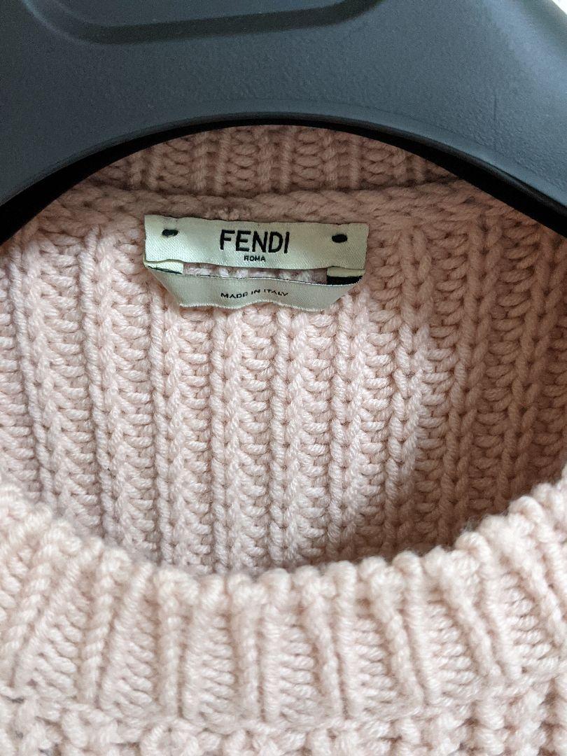大特価格安 完売 ウールプルオーバー セーター ピンク qi8uY-m63624854224 FENDI フェンディ ROMAロゴ 人気SALEお得