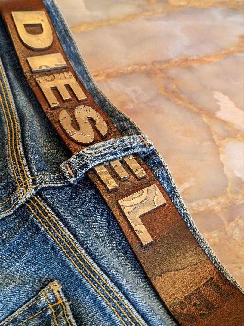 DIESEL ロゴプレート付オイルレザーベルト　アンティークブラウン　イタリア製