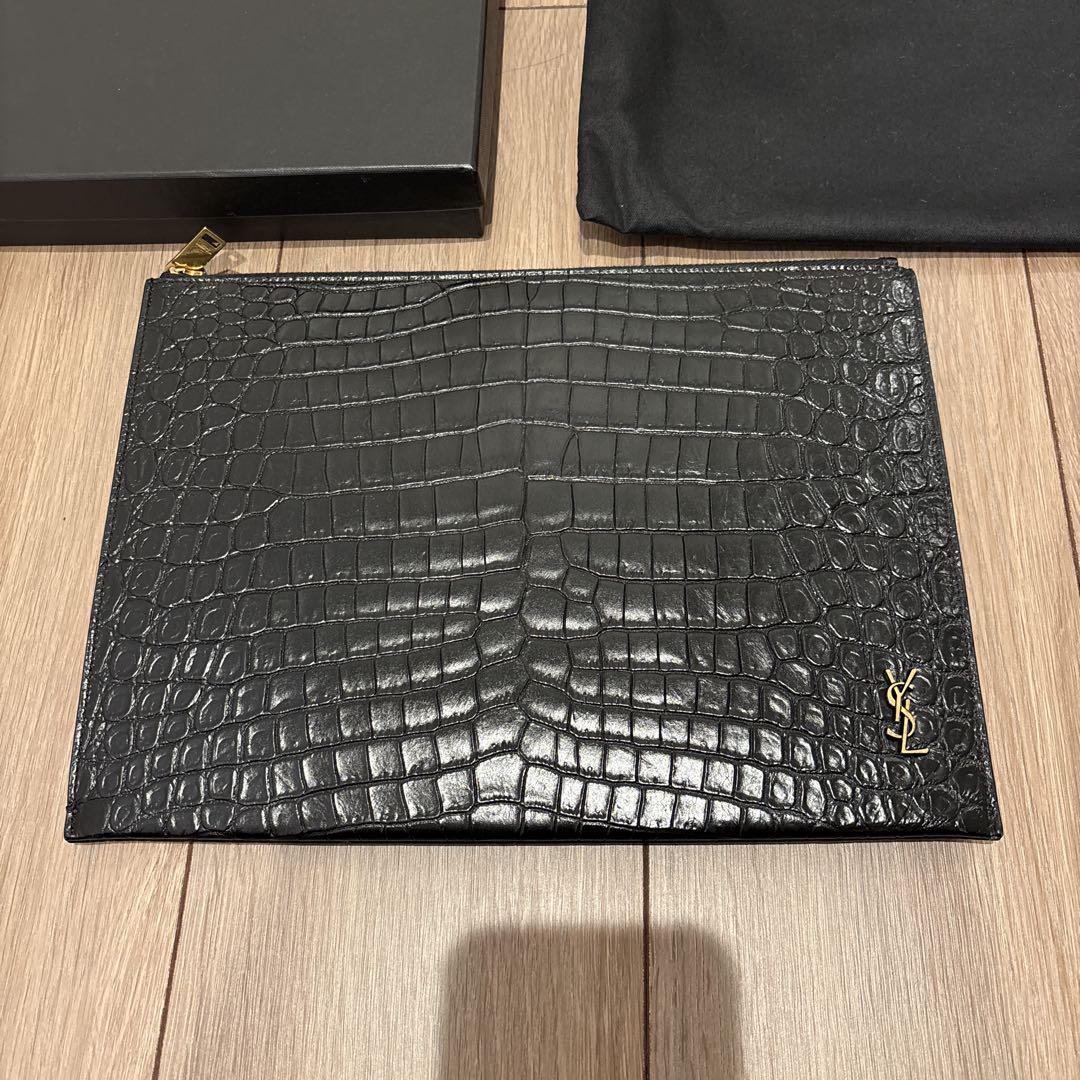 クラッチバッグ