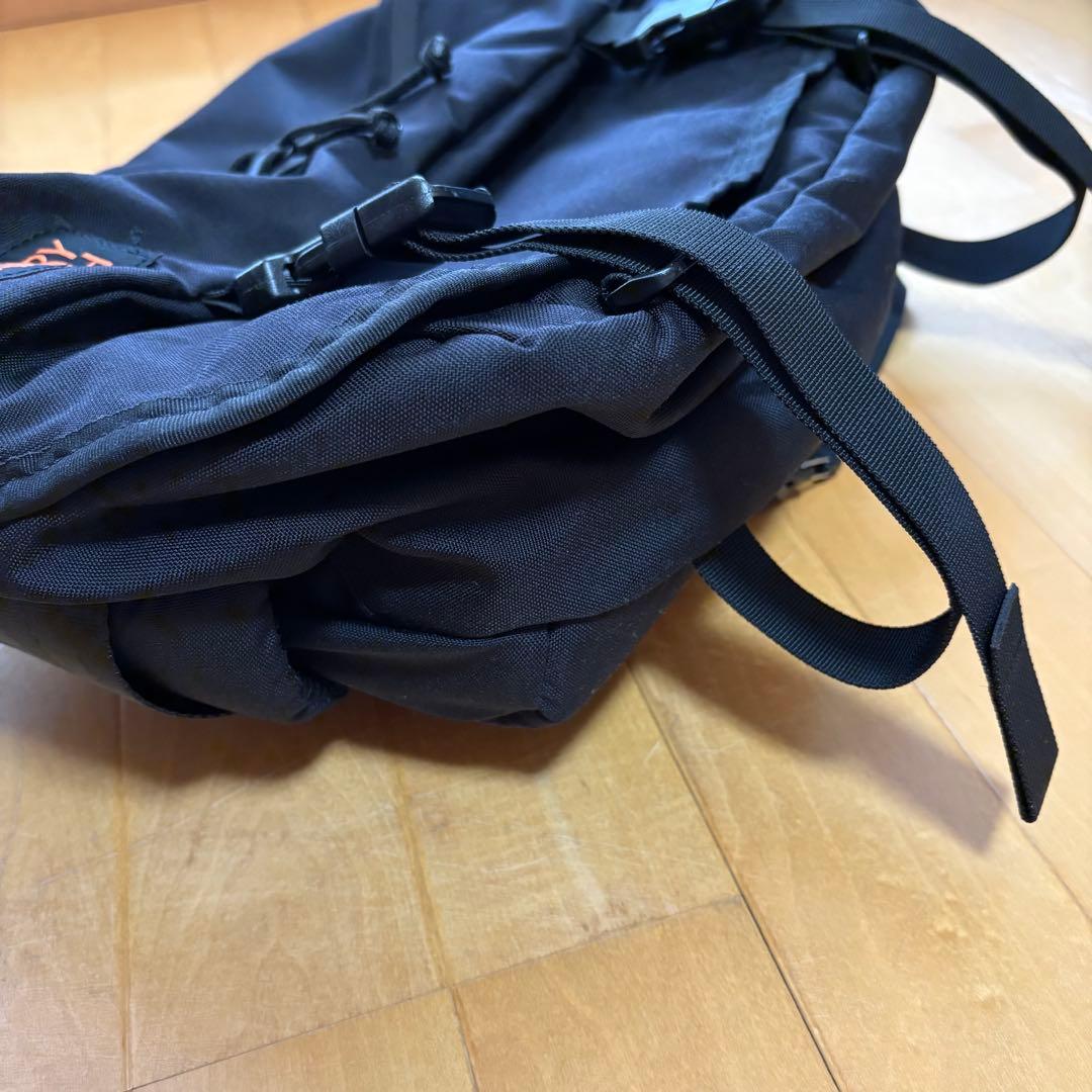 ミステリーランチ インベーダー INVADER ブラック 美品 ミステリーランチ インベーダー INVADER ブラック 美品