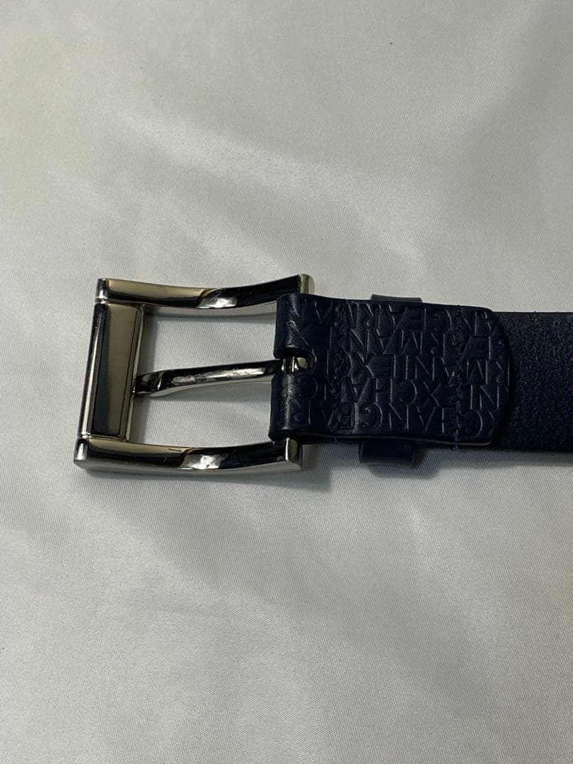 美品　ARMANI EXCHANGE ベルト レザー 黒 ロゴ型押し 全長104