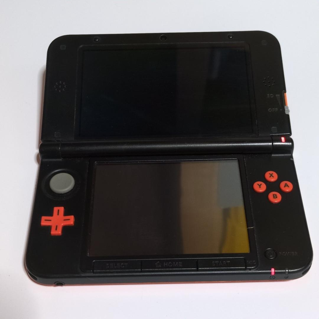 ニンテンドー 3DS LL リミテッドパック オレンジXブラック 目立った傷や汚れなし UP786_INFO