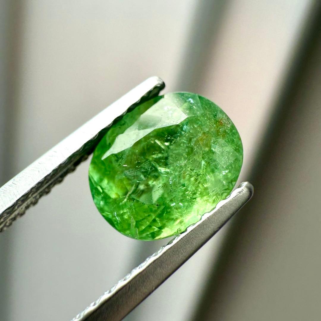 1.36ct パライバトルマリン ルース 1315 天然 宝石鑑別書付き