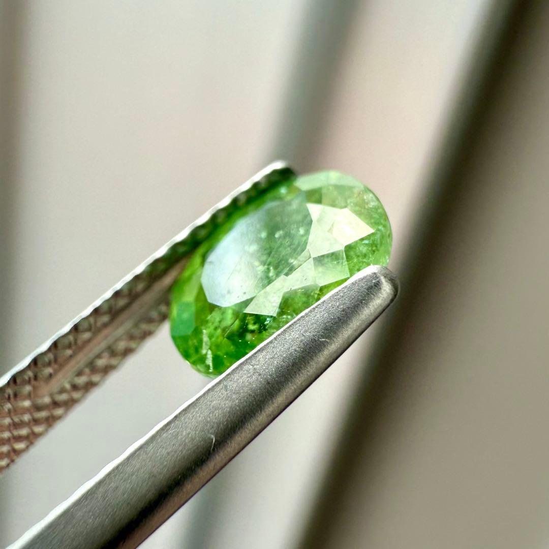 1.36ct パライバトルマリン ルース 1315 天然 宝石鑑別書付き