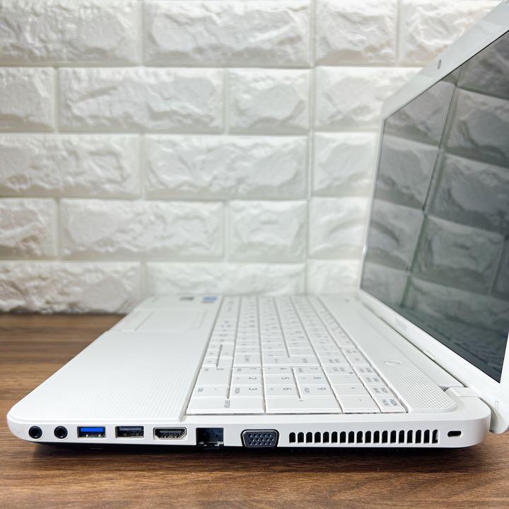 大容量】かわいいホワイト☘新品SSD512GB搭載! ☘ dynabook ☘ - メルカリ 激安売品 ☘ dynabook ☘ 【大容量】かわいいホワイト☘新品SSD512GB搭載! ノートPC