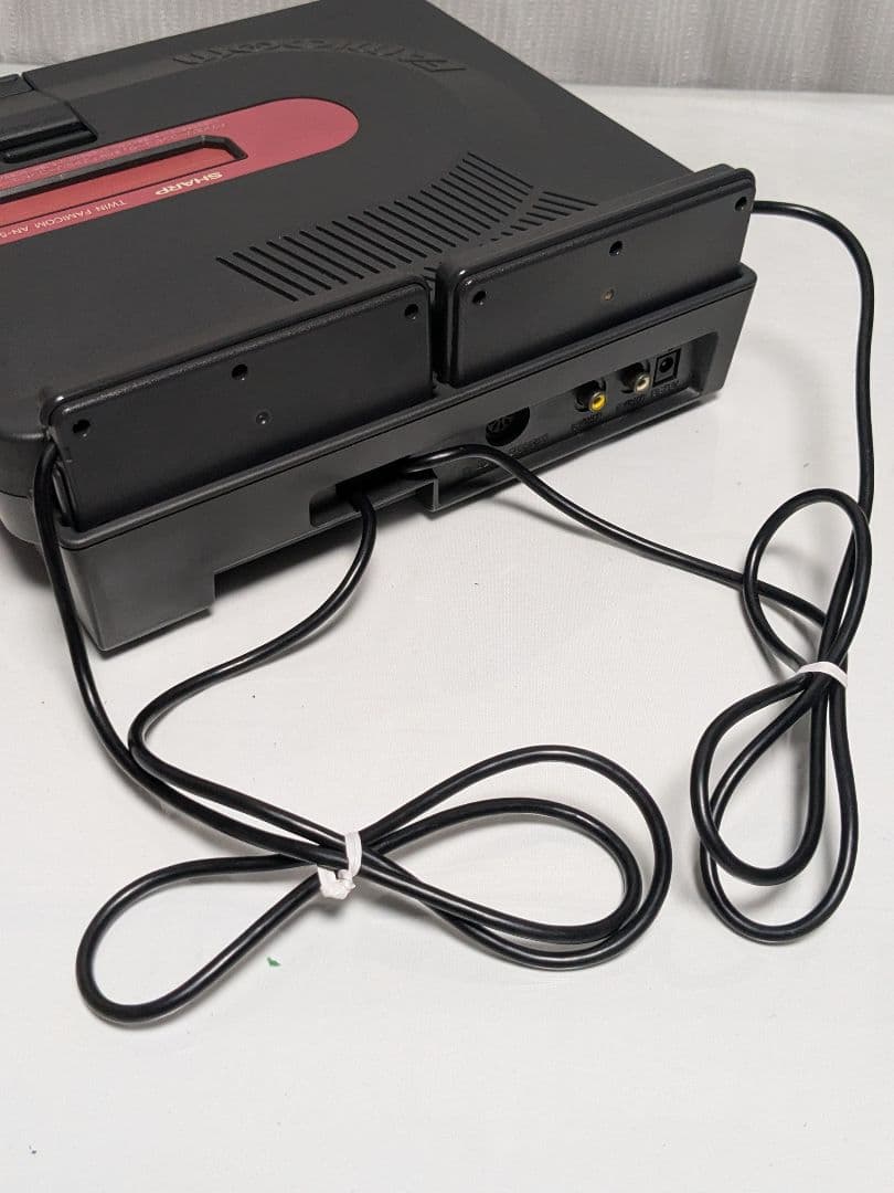 動作品 任天堂 ニンテンドー ツインファミコン an-500b 中古品 送料無料