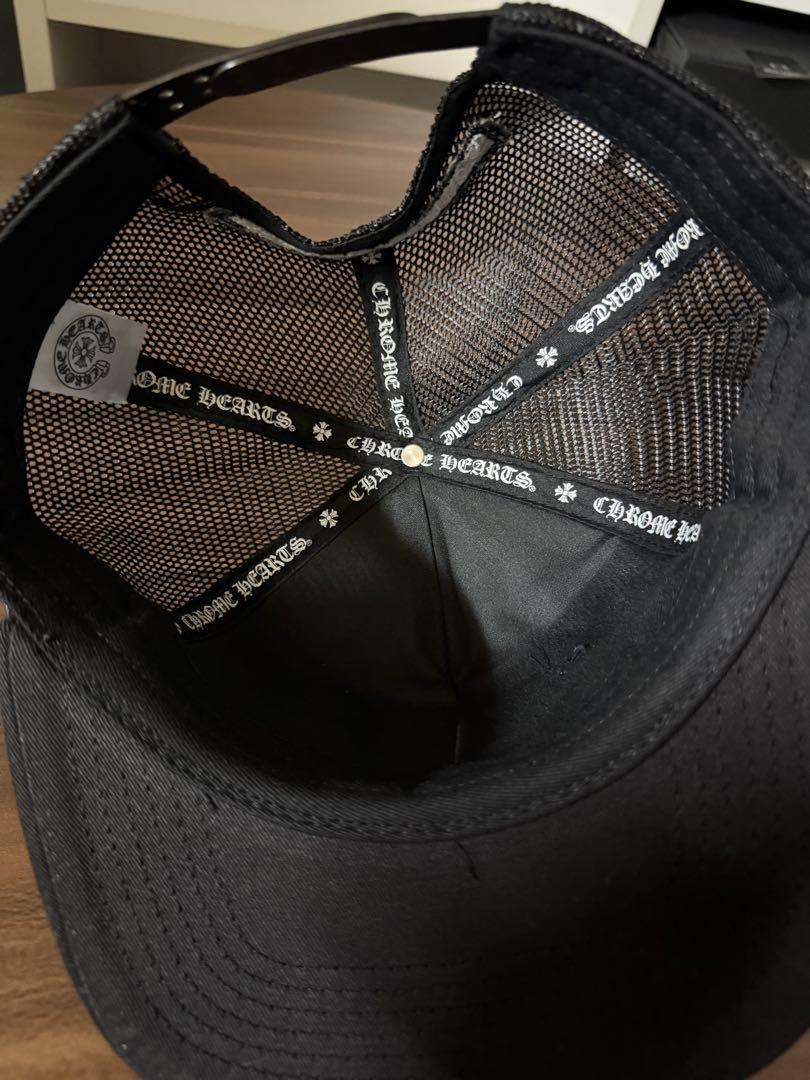 CHROME HEARTS ブラック トラッカーキャップ