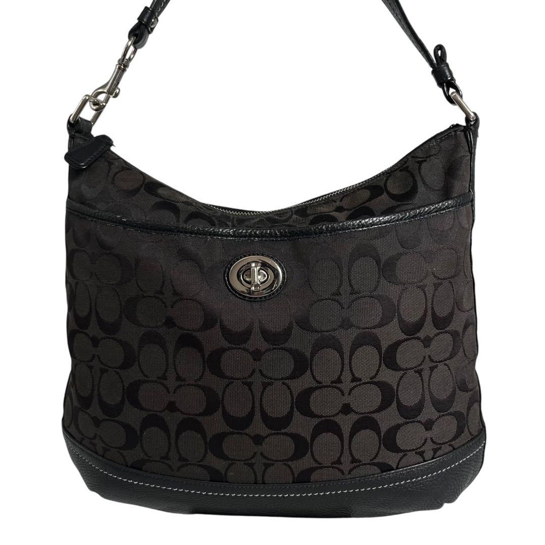【美品】コーチ　ショルダーバッグ　斜め掛け　キャンバス　ブラック　ターンロック COACH - 良品 コーチ ワンショルダーバッグ ターンロック