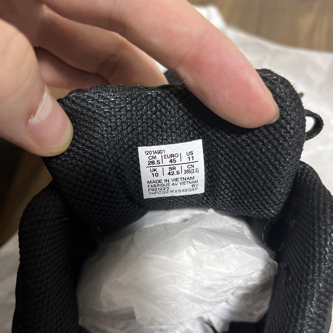 ennoy スタイリスト私物　asics gel-nimbus9gtx