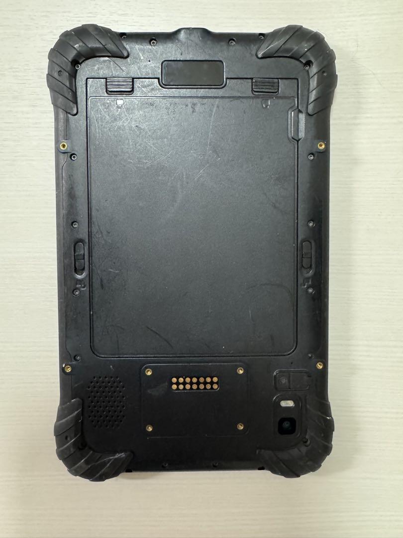 蔵衛門Pad tough ※付属品はカバーストラップのみ