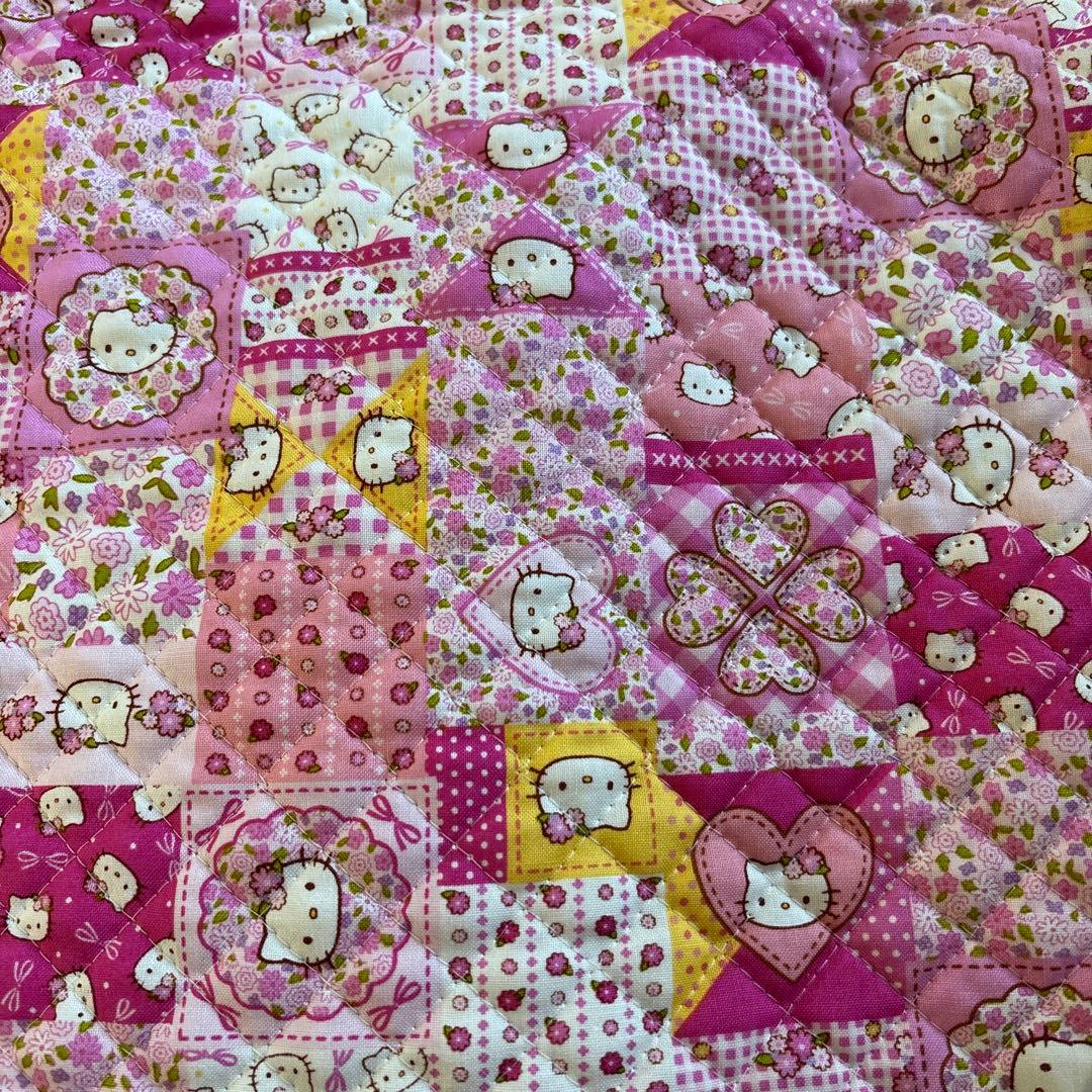 ❬ ❭キティ レトロ キルティング生地 約107×126cmSanrio