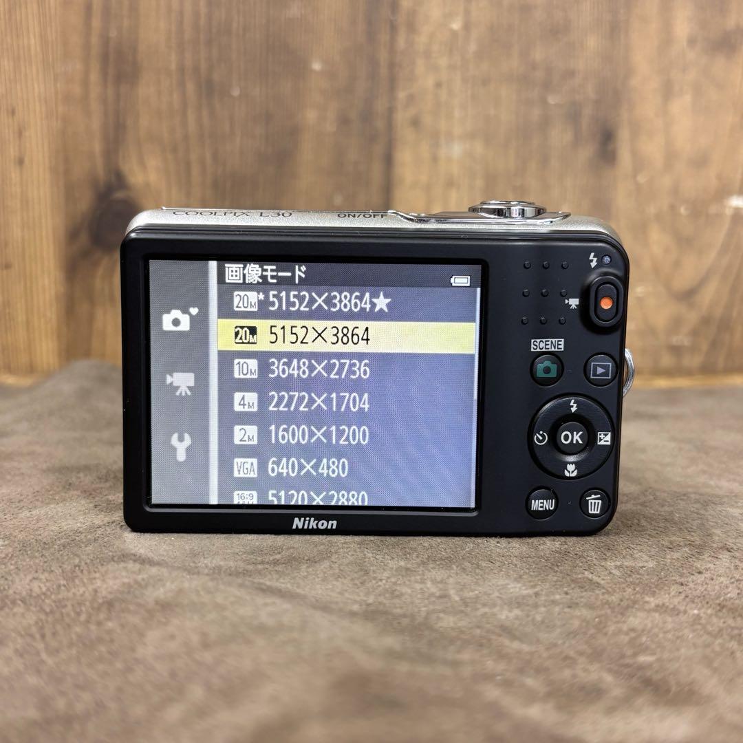 稼働品 Nikon