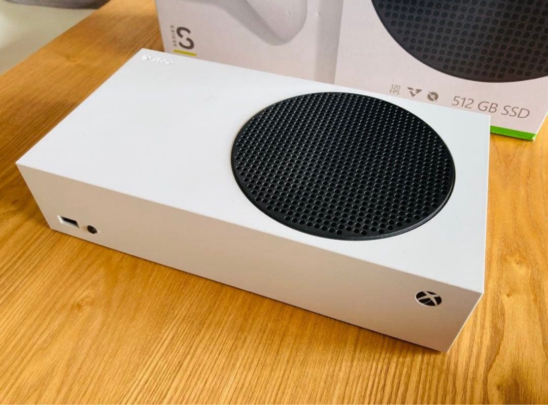 XBOX Series S 512GB 本体のみ コントローラー無しMicrosoft