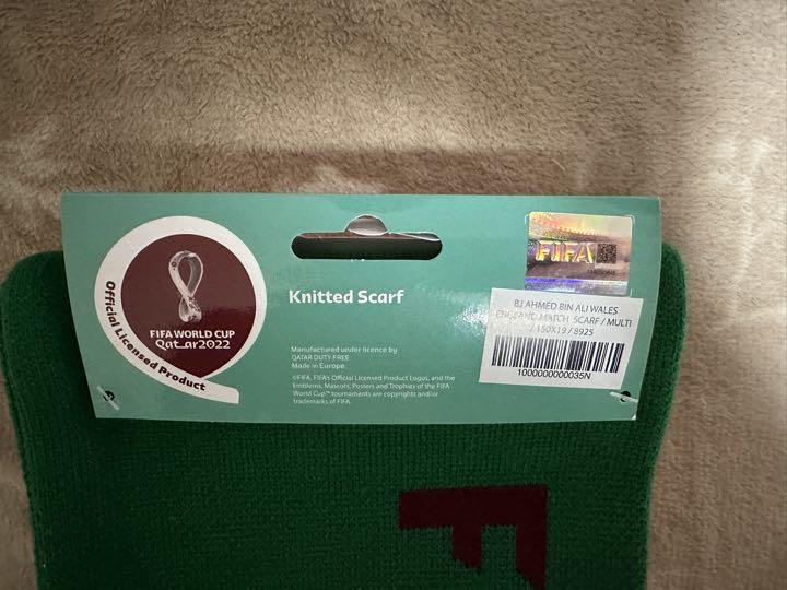 カタール　ワールドカップ　公式グッズ　ウェールズVSイングランド　スカーフ カタール ワールドカップ 公式グッズ ウェールズVSイングランド